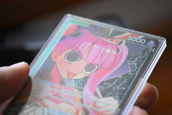 Perona (021) (Alternate Art) One Piece Leader in a PCG 9.5 Slim Player Slab - closeup angle